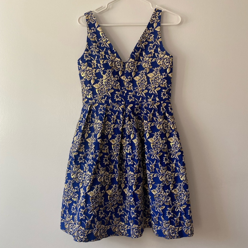 Jacquard blue and gold dress